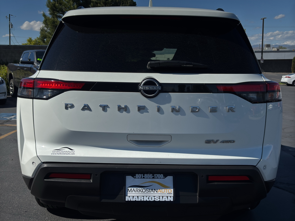 2024 Nissan Pathfinder SV - Photo 6