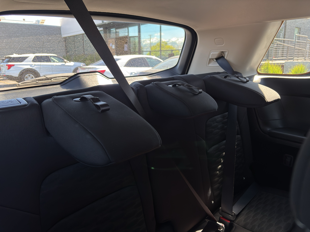 2024 Nissan Pathfinder SV - Photo 11