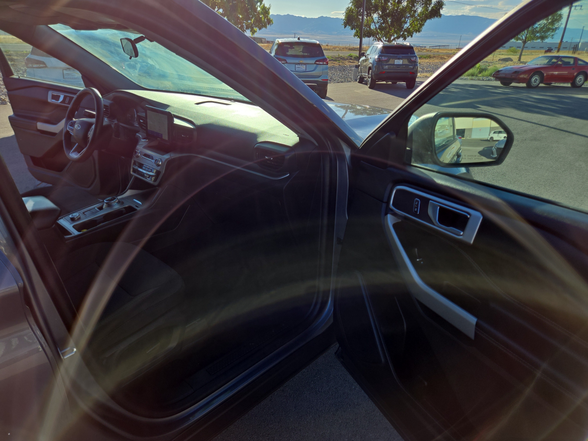 2022 Ford Explorer XLT - Photo 17