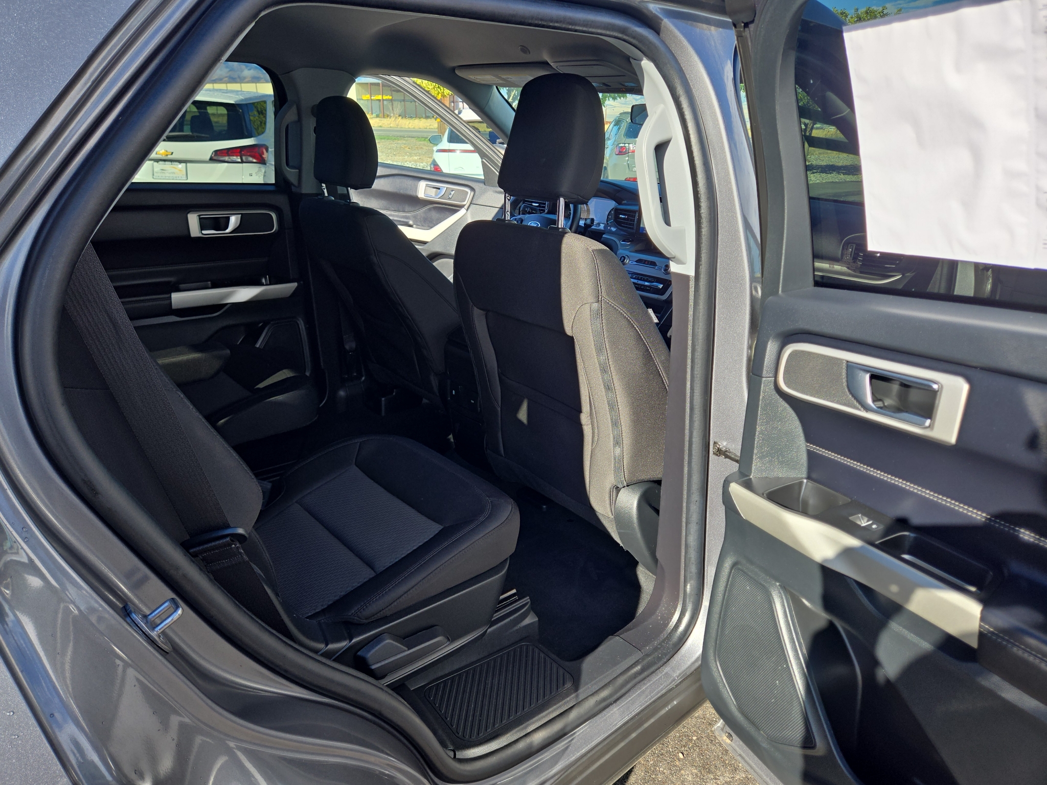 2022 Ford Explorer XLT - Photo 35