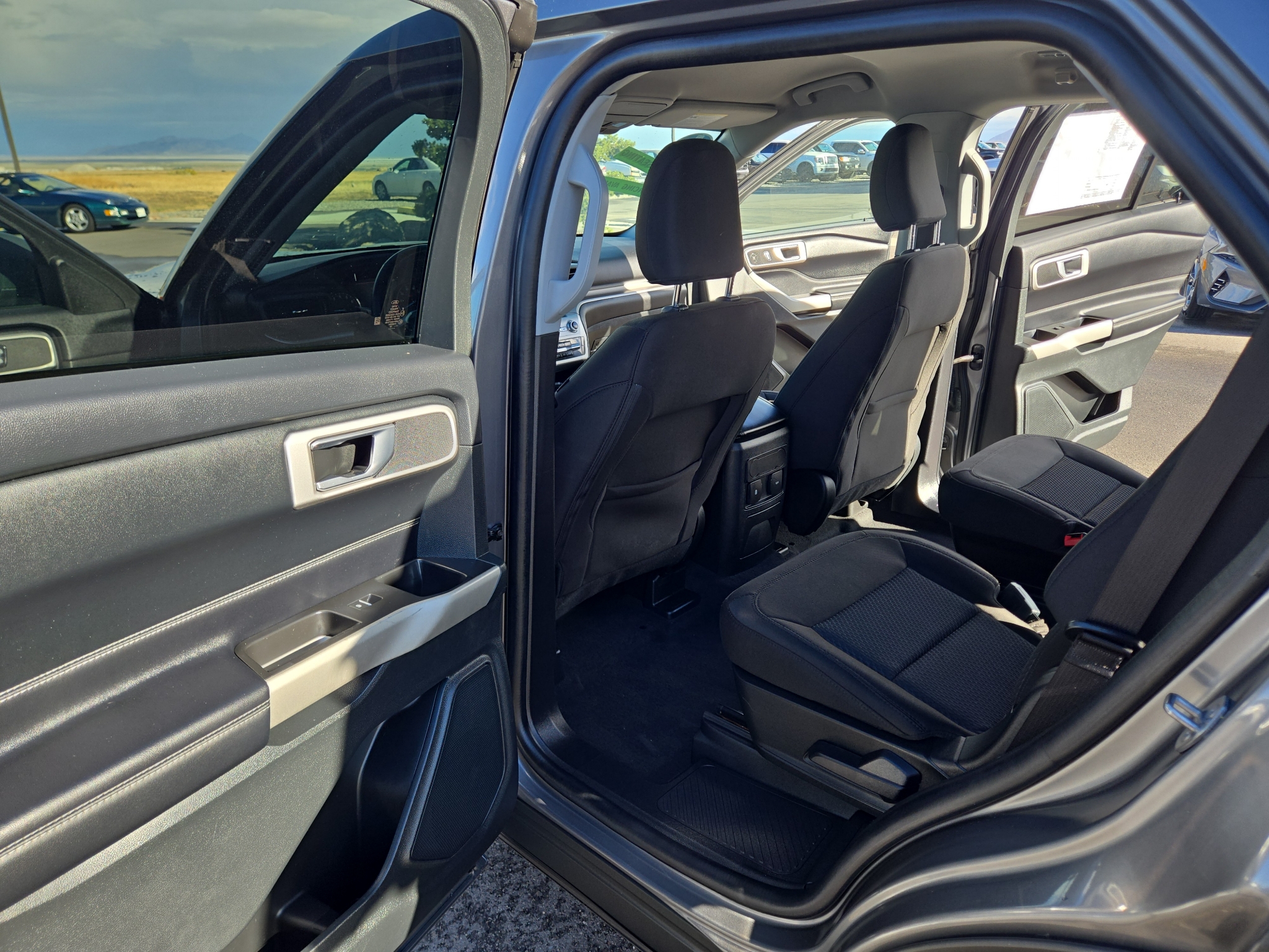 2022 Ford Explorer XLT - Photo 31