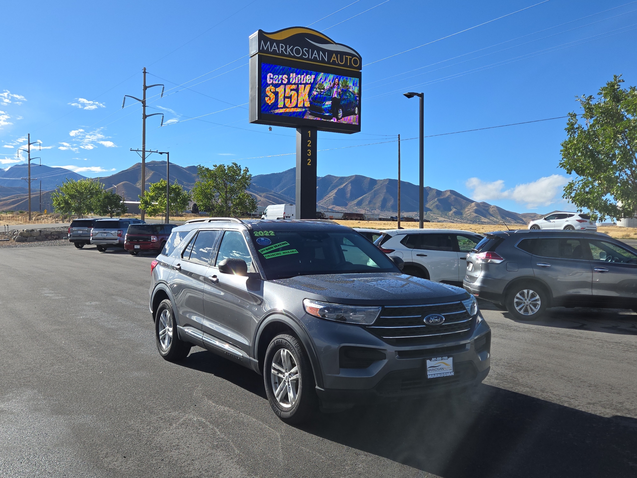 2022 Ford Explorer XLT - Photo 19