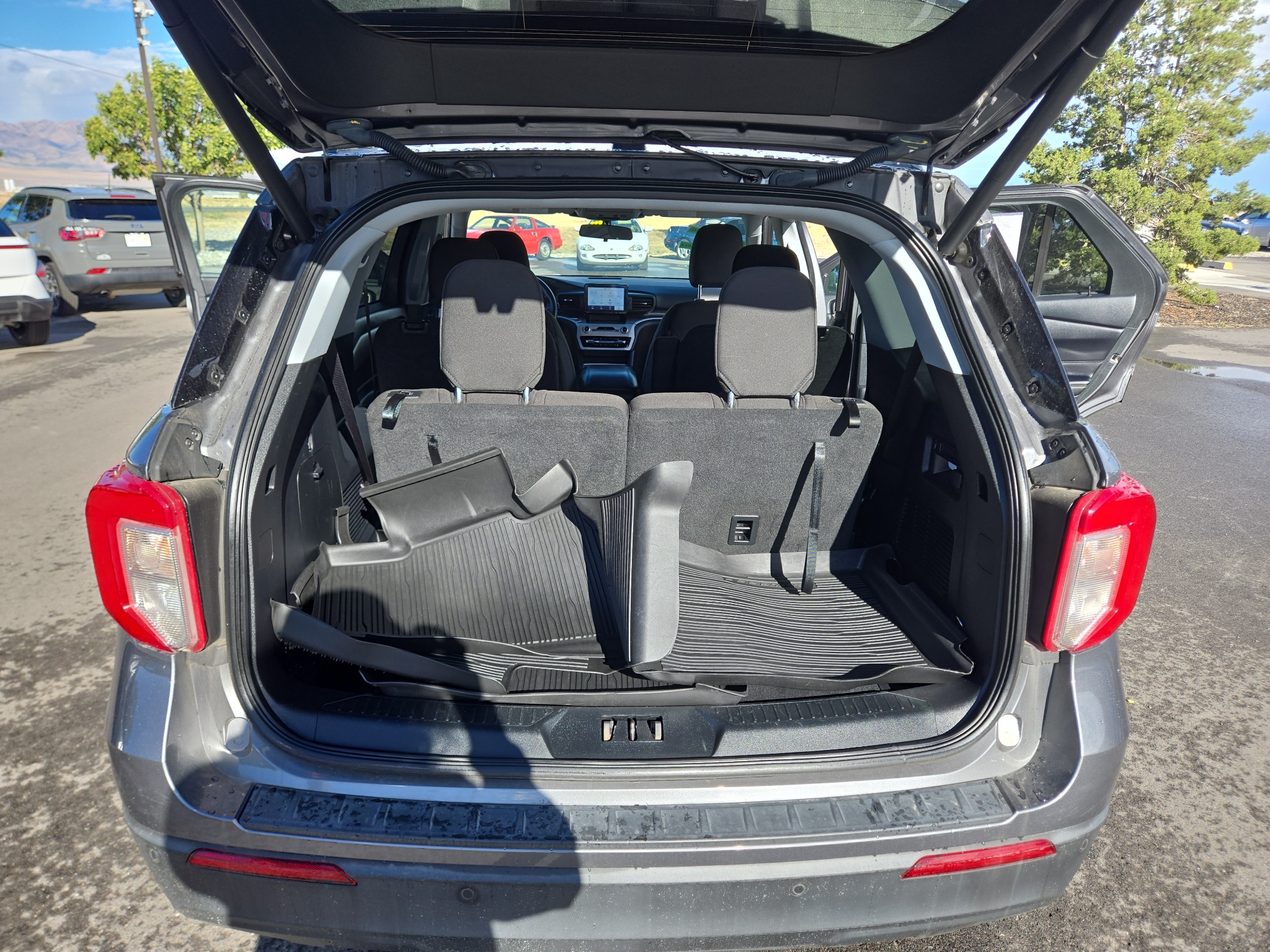 2022 Ford Explorer XLT - Photo 34