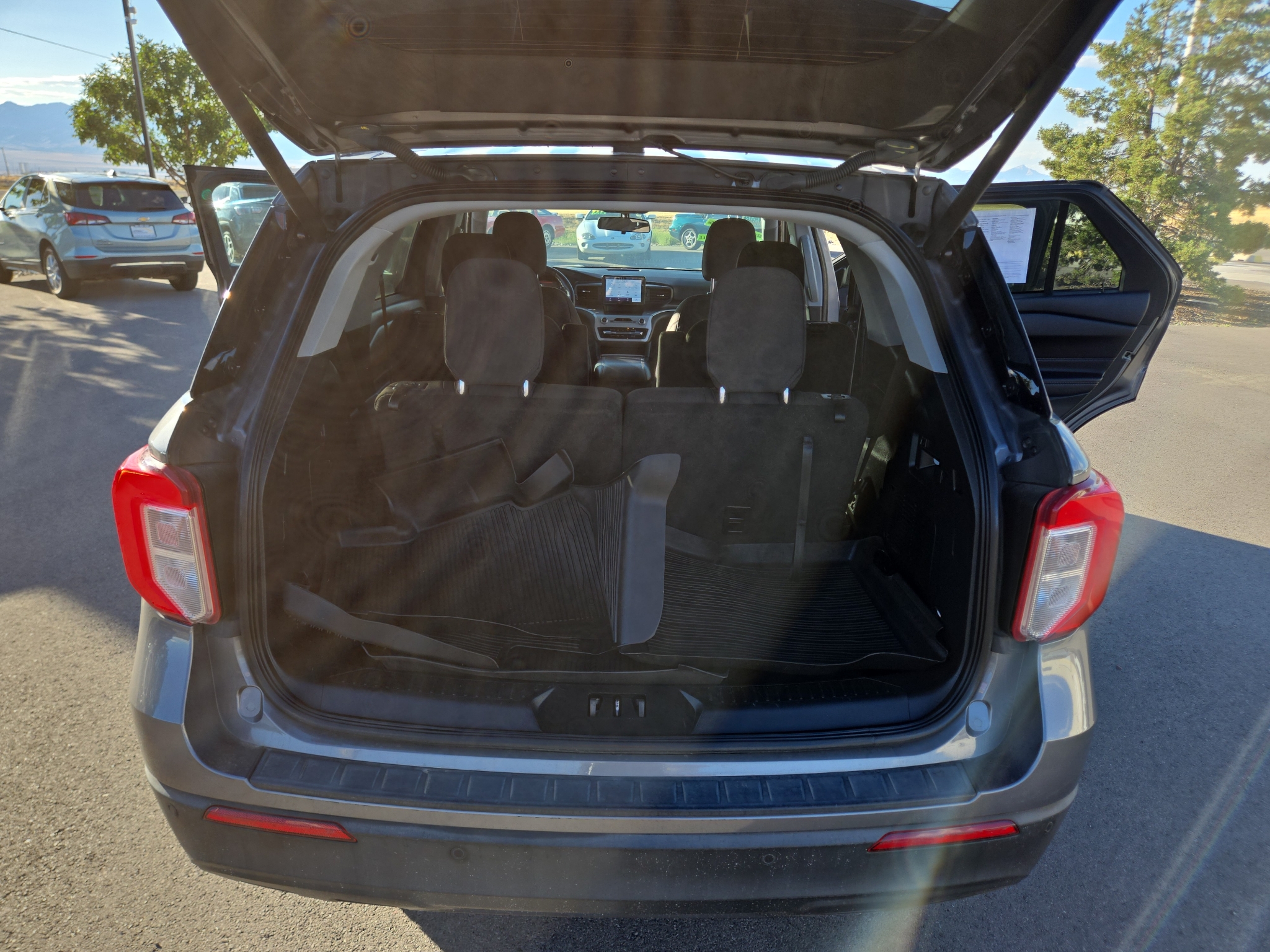 2022 Ford Explorer XLT - Photo 15