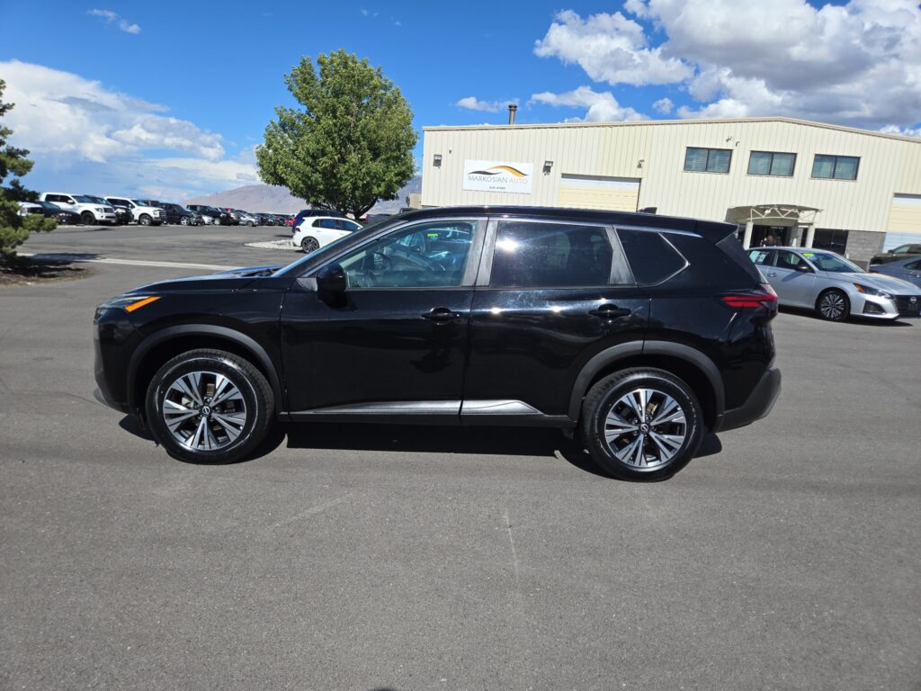 2023 Nissan Rogue SV - Photo 38