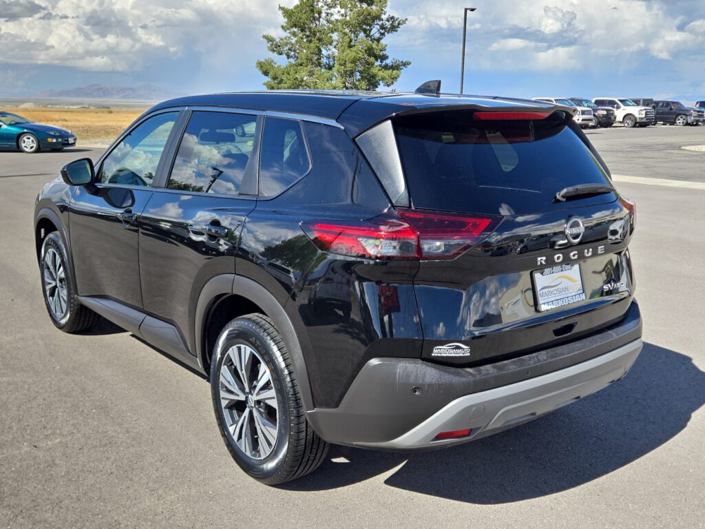 2023 Nissan Rogue SV - Photo 39